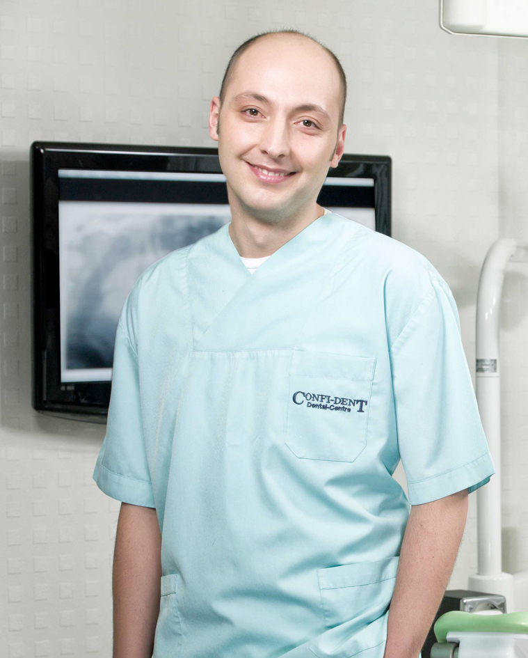 Dr. Altuğ ÇİLİNGİR